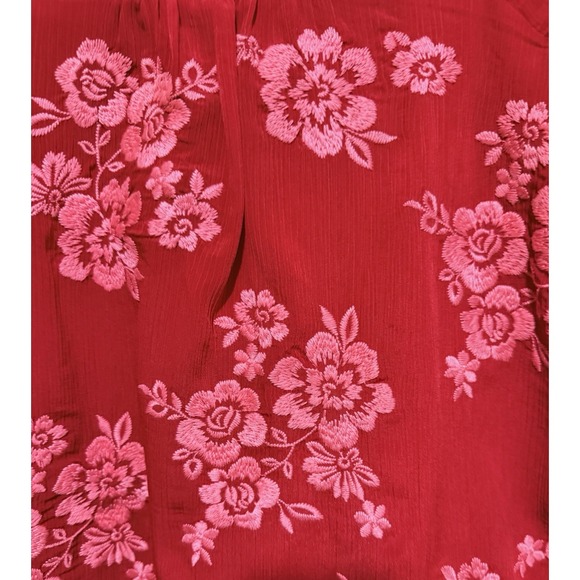 Savanna Jane Shirt Medium Red Floral Embroidered Short Sleeve Boho Flowy - Picture 2 of 5